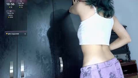 Snapshot of camilonrilli chatting on 11.27.25 Cami online show from 11.27.25