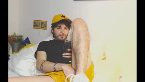 Snapshot of camilosaennz chatting on 01.13.25 camilo online show from 01.13.25