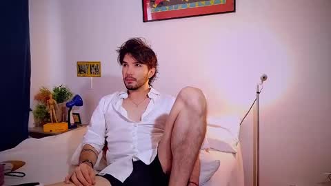 Snapshot of camilosaennz chatting on 03.02.25 camilo online show from 03.02.25