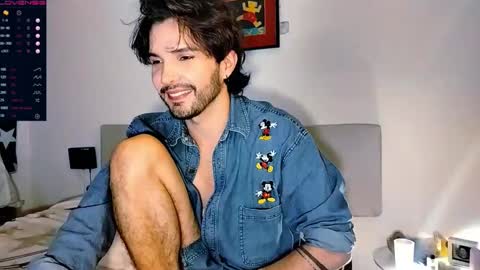 Snapshot of camilosaennz chatting on 09.20.25 camilo online show from 09.20.25
