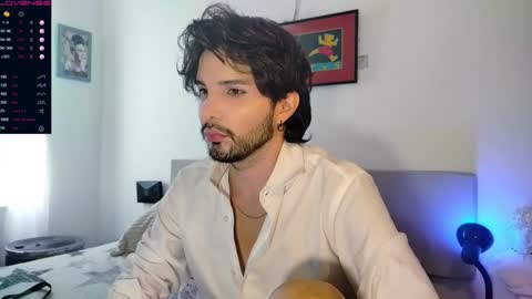 Snapshot of camilosaennz chatting on 09.21.25 camilo online show from 09.21.25