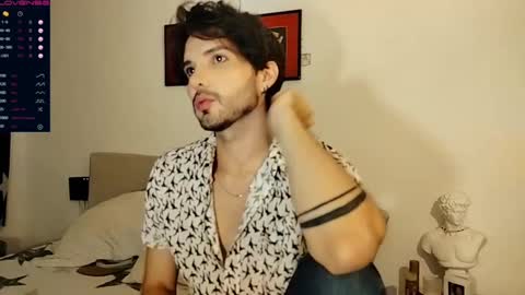 Snapshot of camilosaennz chatting on 09.26.25 camilo online show from 09.26.25
