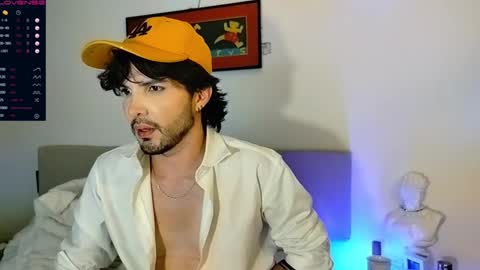 Snapshot of camilosaennz chatting on 09.28.25 camilo online show from 09.28.25