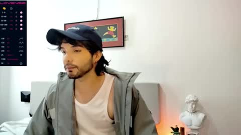 Snapshot of camilosaennz chatting on 10.01.25 camilo online show from 10.01.25