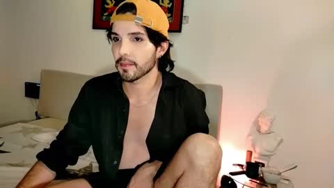 Snapshot of camilosaennz chatting on 10.04.25 camilo online show from 10.04.25