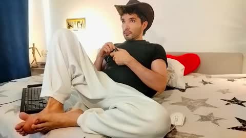 camilo online show from 04.12.26