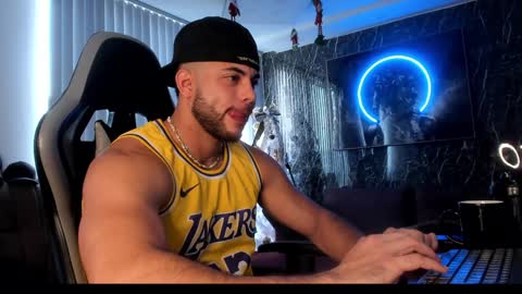 Snapshot of camilowatson chatting on 01.12.25 Camilo Watson online show from 01.12.25