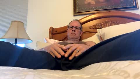 Snapshot of camperjay chatting on 12.01.25 james online show from 12.01.25