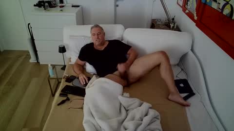 camunication online show from 02.20.25