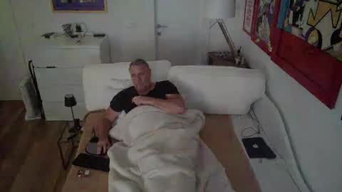 camunication online show from 02.21.25