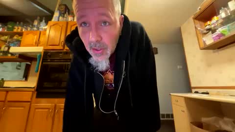 Chris online show from 03.10.25