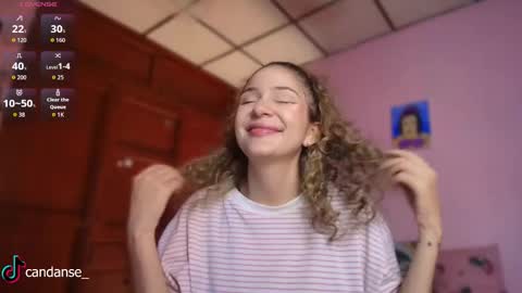 Snapshot of candase_ chatting on 11.02.25 Candase online show from 11.02.25