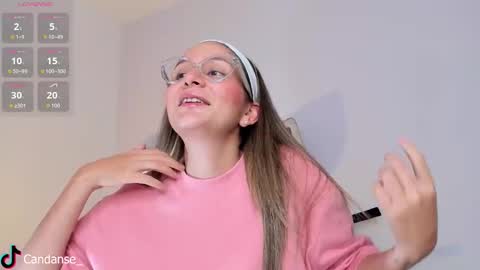 Snapshot of candase_ chatting on 11.27.25 Candase online show from 11.27.25