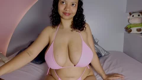 Snapshot of candela_cool chatting on 05.13.26 Candela online show from 05.13.26