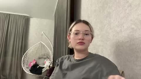 Snapshot of candelariahile chatting on 02.24.26 candelariahile online show from 02.24.26