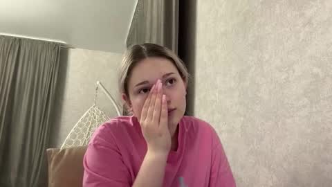 Snapshot of candelariahile chatting on 02.25.26 candelariahile online show from 02.25.26