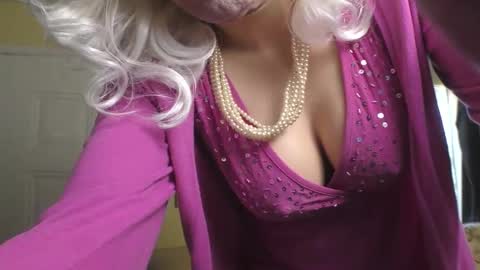 Snapshot of candisaint chatting on 03.06.25 Candi Saint online show from 03.06.25