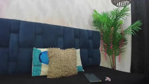 candise online show from 12.02.25