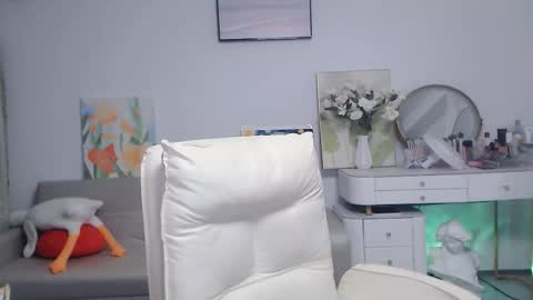 Snapshot of candy8998 chatting on 11.01.25 candy8998 online show from 11.01.25