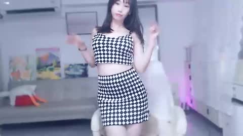 Snapshot of candy8998 chatting on 12.05.25 candy8998 online show from 12.05.25