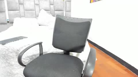 Snapshot of candy_and_andy1 chatting on 10.26.25 Candy And Andy online show from 10.26.25