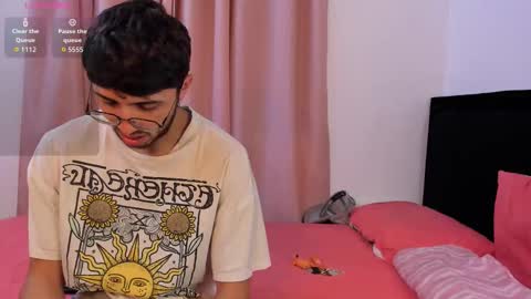 Snapshot of candy_babe22 chatting on 12.21.25 Candy online show from 12.21.25