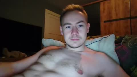 Snapshot of candy_boy_xoxo chatting on 02.01.26 candy_boy_xoxo online show from 02.01.26