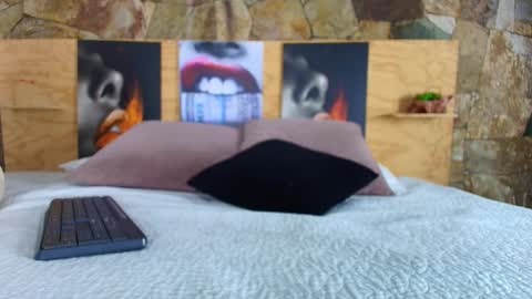 Snapshot of candy_feett chatting on 01.07.26 Jolie online show from 01.07.26