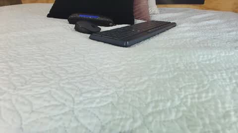 Snapshot of candy_feett chatting on 02.10.26 Jolie online show from 02.10.26