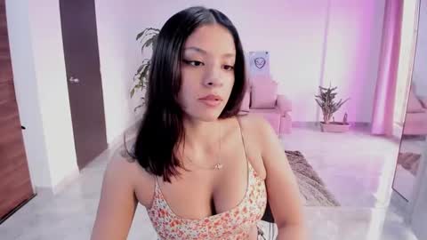 candy_fox_19 online show from 09.23.25