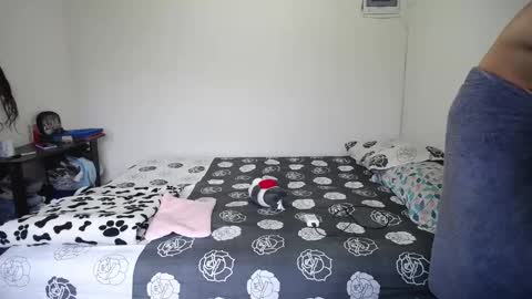 Snapshot of candy_grey28 chatting on 11.08.25 Candy Grey online show from 11.08.25