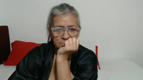 Snapshot of candy_mature_ chatting on 05.15.26 candy online show from 05.15.26