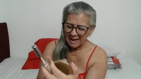 Snapshot of candy_mature_ chatting on 05.16.26 candy online show from 05.16.26