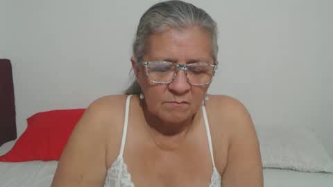 Snapshot of candy_mature_ chatting on 05.27.26 candy online show from 05.27.26