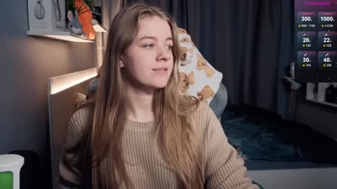 Snapshot of candy_meggie chatting on 02.01.25 Megan online show from 02.01.25