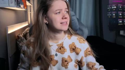 Snapshot of candy_meggie chatting on 03.12.25 Megan online show from 03.12.25