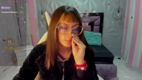 Ania online show from 10.25.25