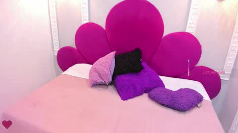 Candy  online show from 02.22.25