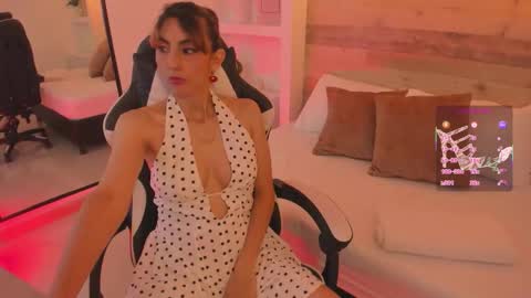 Snapshot of candy_summer28_ chatting on 12.15.25 CANDY online show from 12.15.25