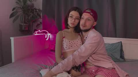 Snapshot of candybeee chatting on 10.13.25 candybeee online show from 10.13.25