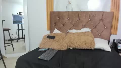 candyfox online show from 02.21.26