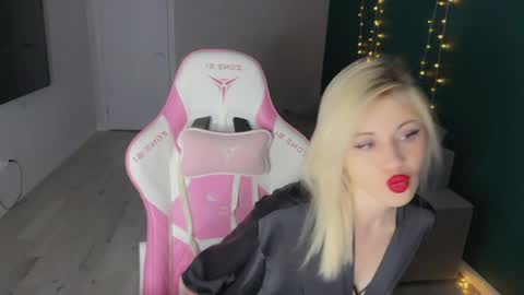 You can call me HH online show from 04.13.26