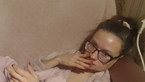 say meow and send tip  online show from 12.13.25