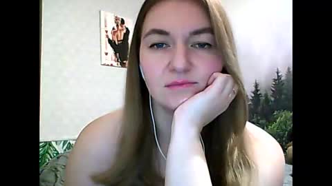 Snapshot of candyolime chatting on 02.15.25 Daisy online show from 02.15.25