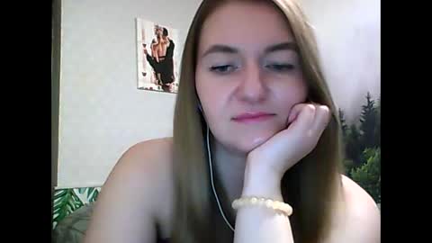 Snapshot of candyolime chatting on 03.01.25 Daisy online show from 03.01.25