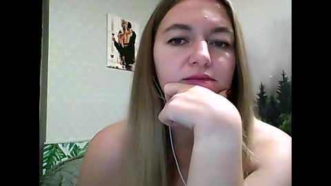 Snapshot of candyolime chatting on 10.06.25 Daisy online show from 10.06.25