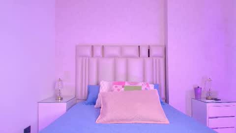 Aura  online show from 11.10.25