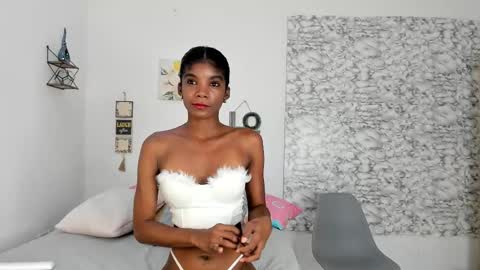 Canhela online show from 11.21.25