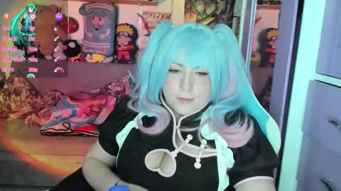 Snapshot of canndy_new chatting on 10.30.25 Canndyy Daniela online show from 10.30.25