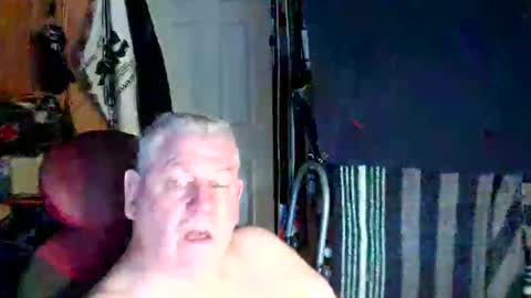 Snapshot of canoelicker69 chatting on 10.12.25 canoelicker69 online show from 10.12.25